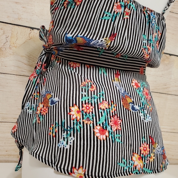 NWT One Clothing Striped Floral Spaghetti Strap Blouse XS - Picture 4 of 8